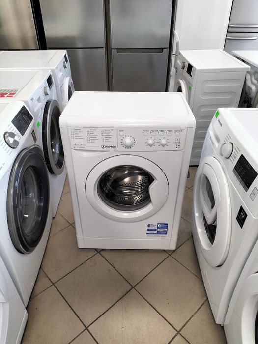 Pralka slim Indesit, 5kg, 1200obr,