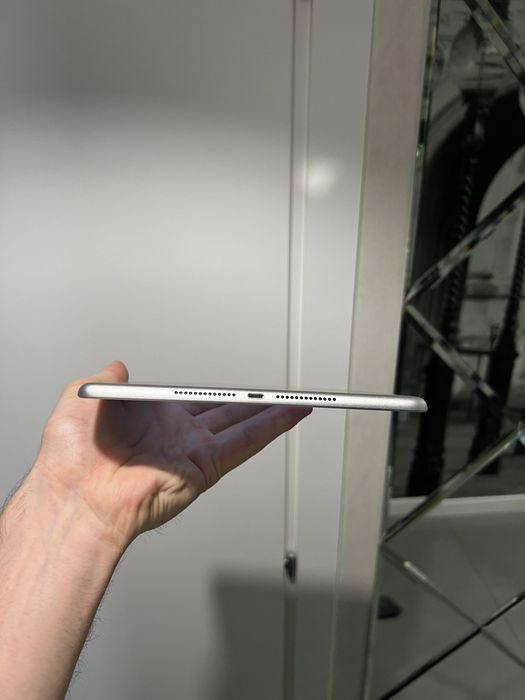 iPad 6th 128 gb Silver Wifi 9.7 2018 планшет з гарантією