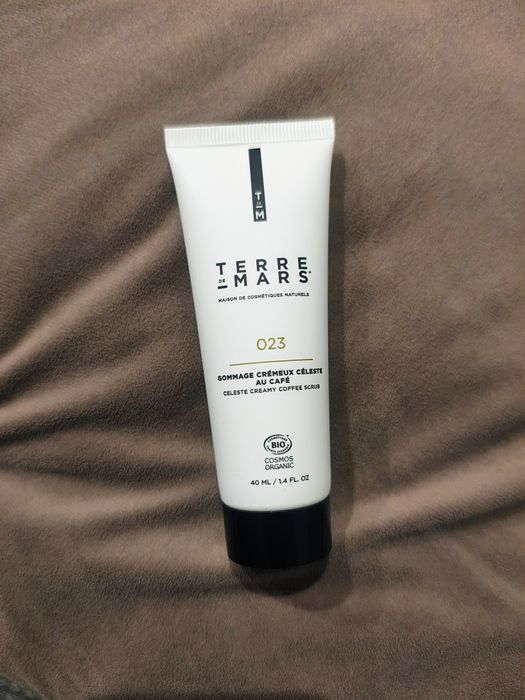 Celeste Creamy Face Scrub