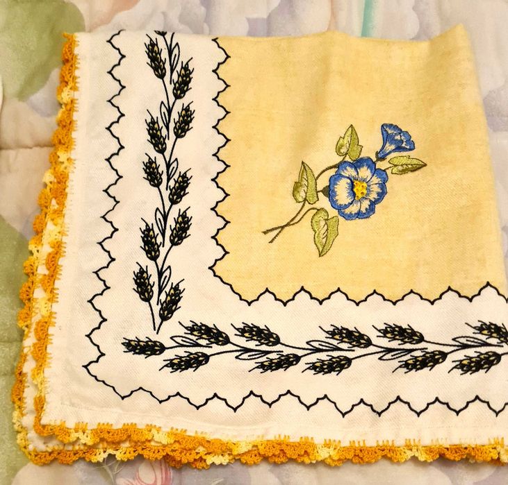 Panos de cozinha com renda, Novos.