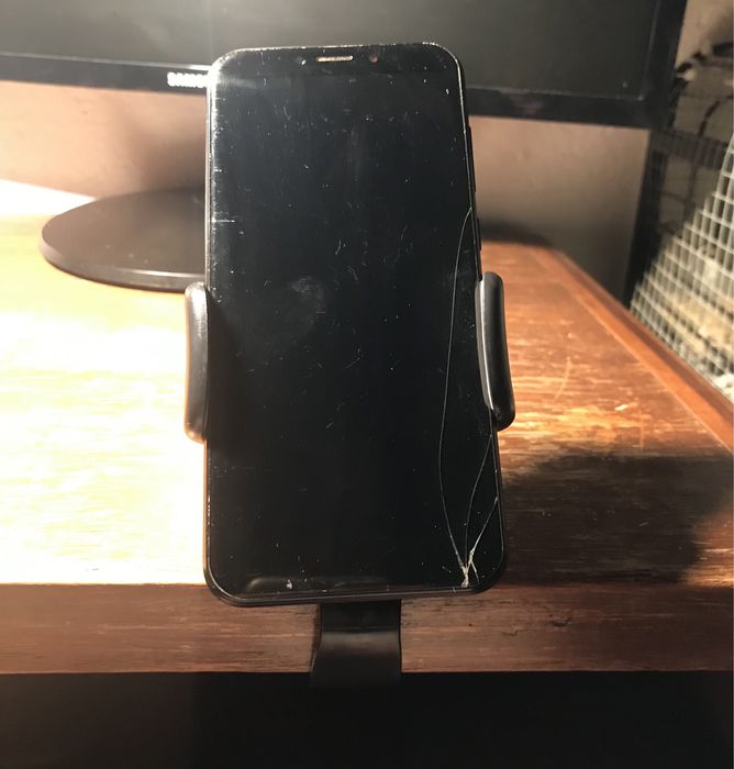 Suporte para telemóvel