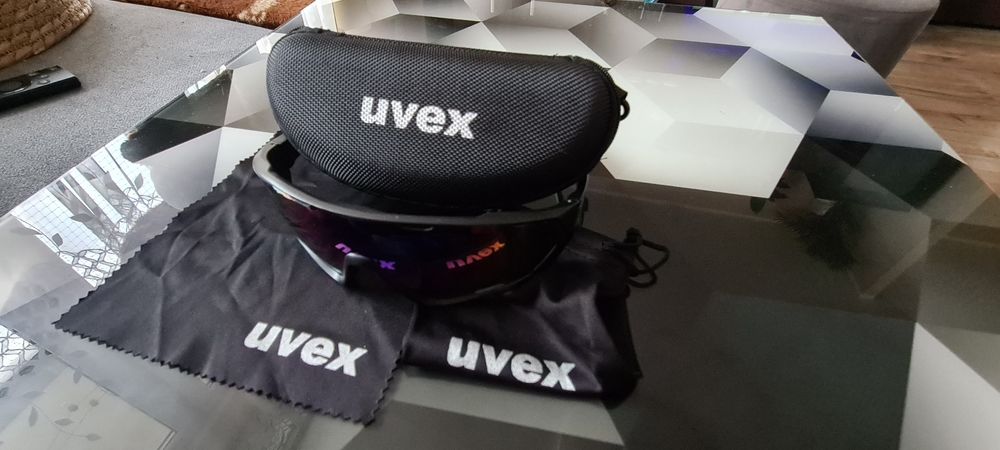 Okulary przeciwsłoneczne uvex
