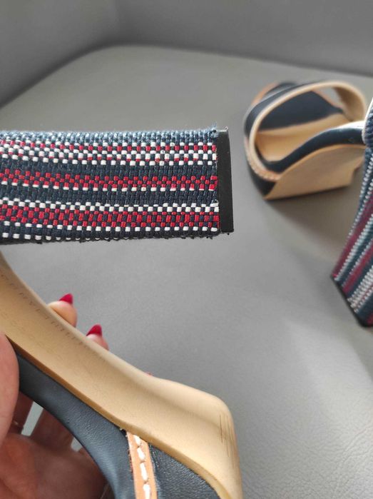 Sandały oryginalne Tommy Hilfiger 40 wysoki obcas