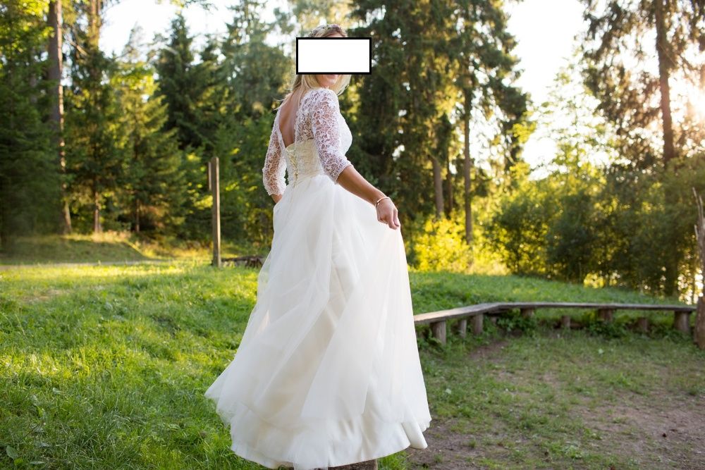 Piękna suknia ślubna, gipiura, rustykalna, rozmiar 36