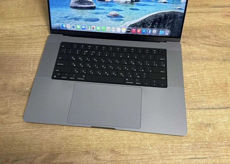 MacBook Pro 16 2021 M1 Max 64gb (32c gpu)