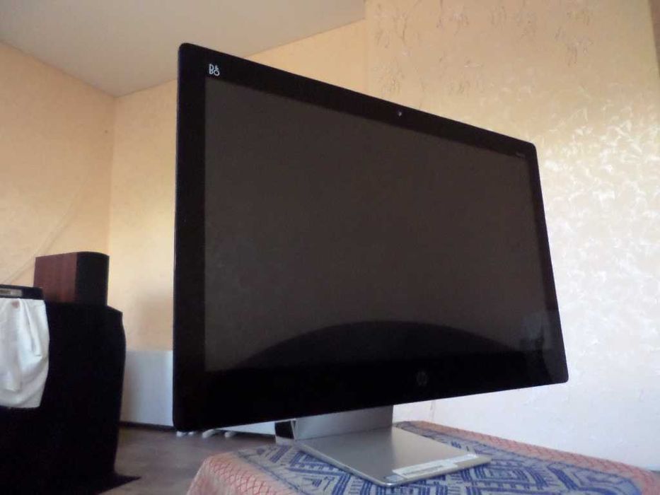 сенсорный моноблок HP Pavilion 23-q214 на intel core.
