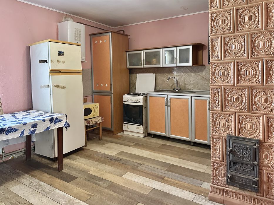 Продаж будинку та земельної ділянки 26 сот. Смт Велика Березовиця