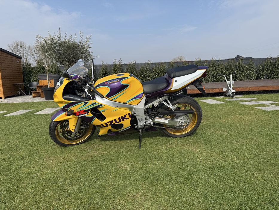 Suzuki GSX-R 600 tylko 5200 km