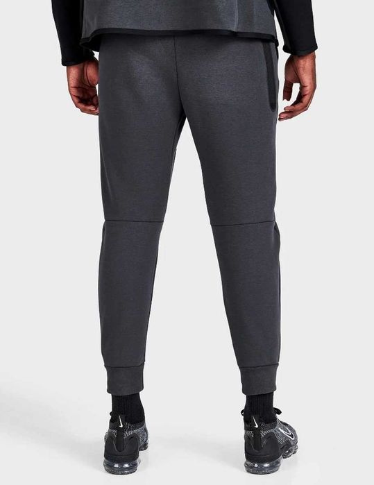 Мужские спортивные штаны Nike Tech Fleece