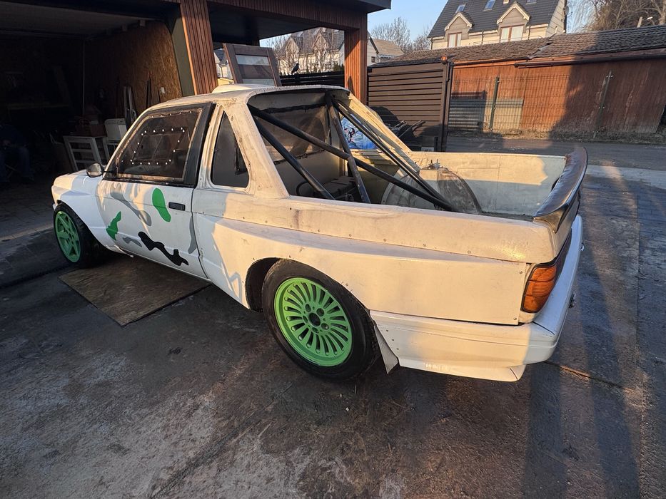 BMW E30 Pickup Drift Klatka