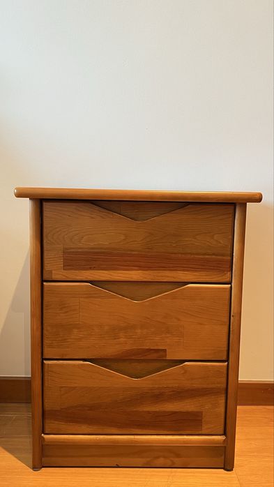 Conjunto de Quarto completo em Pinho Maciço