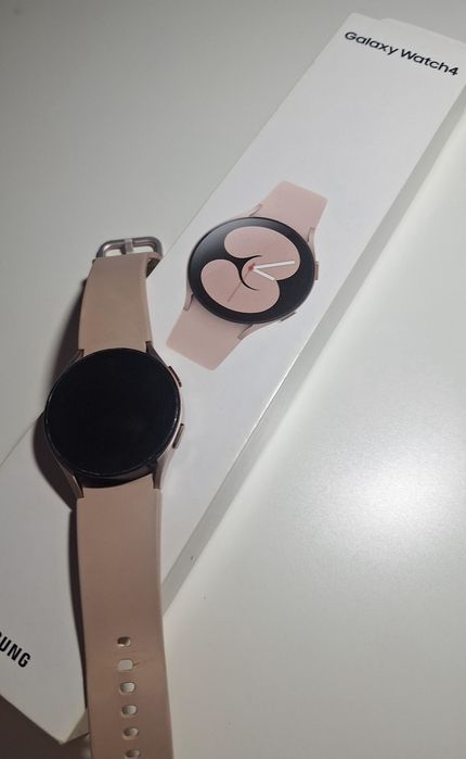Samsung watch 4 40mm S/M
