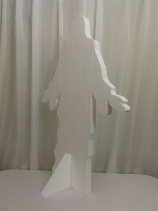 Postać Pana Jezusa z sercem  Pierwsza Komunia  ołtarz Boże Ciało