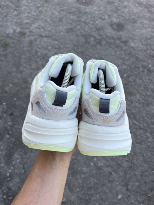 Кросівки Adidas zx22 boost