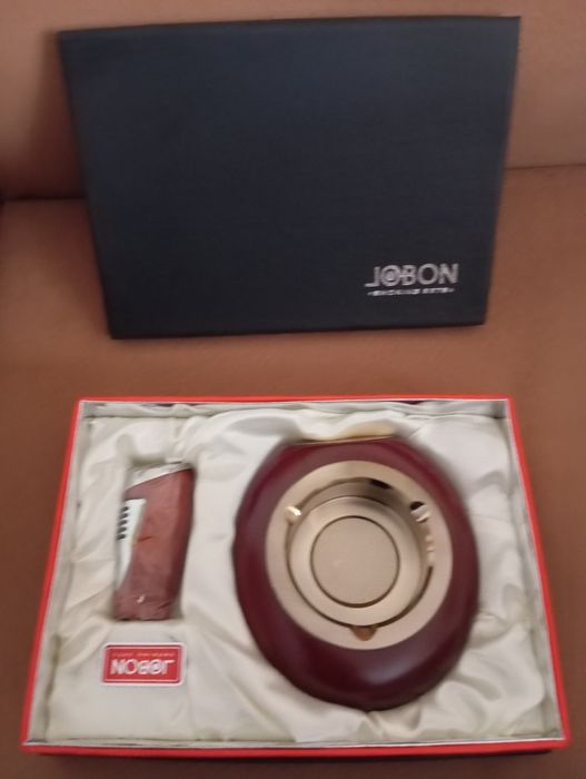 Подарунковий набір JOBON (запальничка +  попільничка)