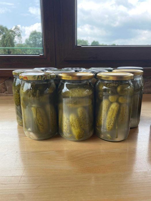 Domowe przetwory na sprzedaż (soki, papryka, buraczki i ogórki)