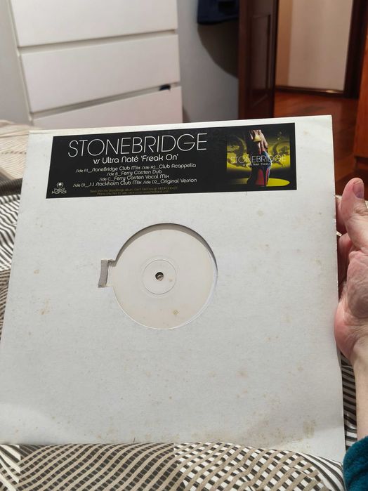 StoneBridge vs. Ultra Naté – Freak On   Duplo lp