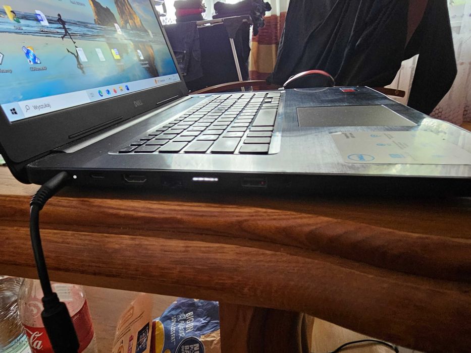 Sprzedam laptopa DELL