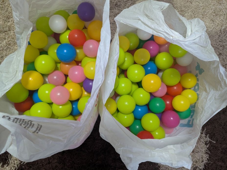 Дитячий сухий басейн (манеж )з кульками