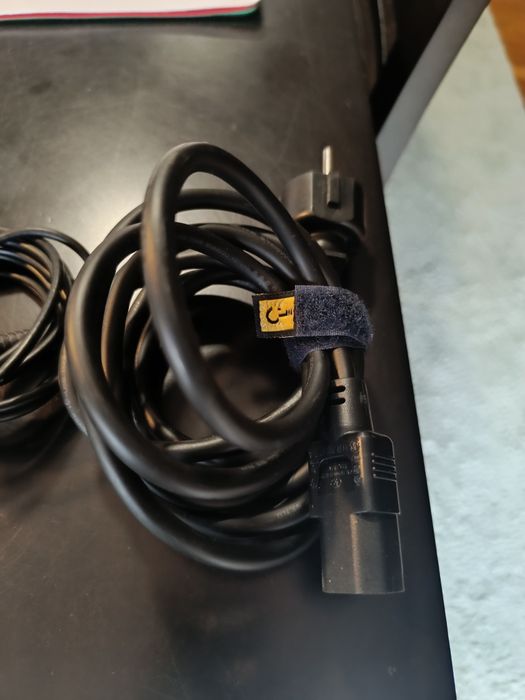 Cabos diversos de TV e som64284337081473121