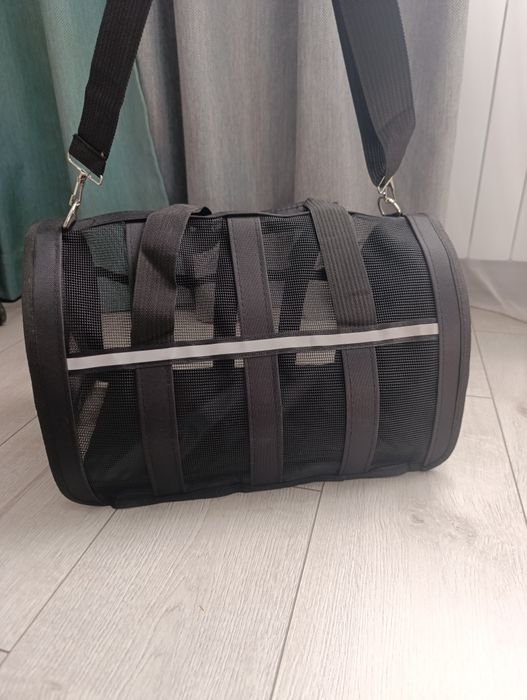 Переноска для собак і котів