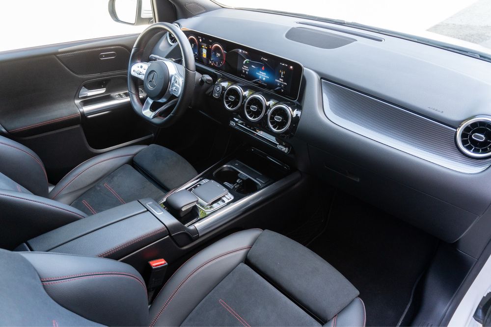 Mercedes-Benz B 180 AMG Line 7G-DCT (financiamento disponível)