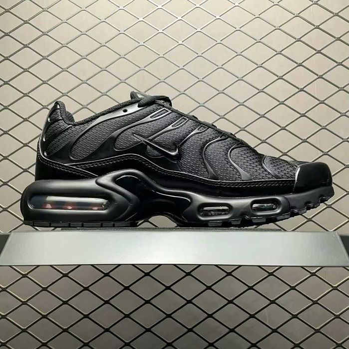 Air Max TN Plus Black R.37,5