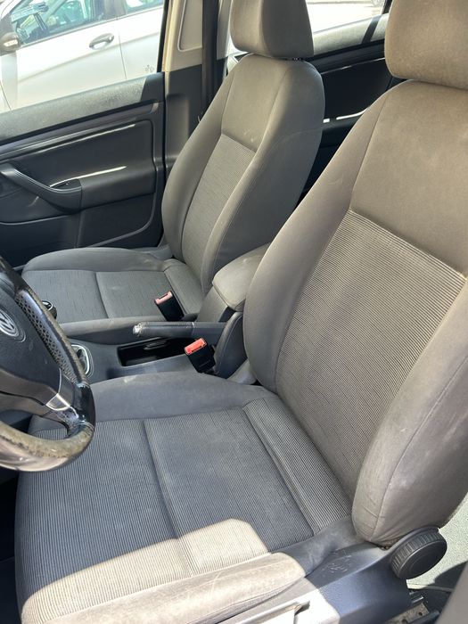 Volkswagen Golf V 1.4