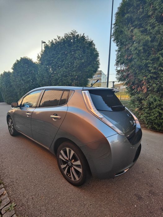 Nissan Leaf tekna 24kw 100% elétrico