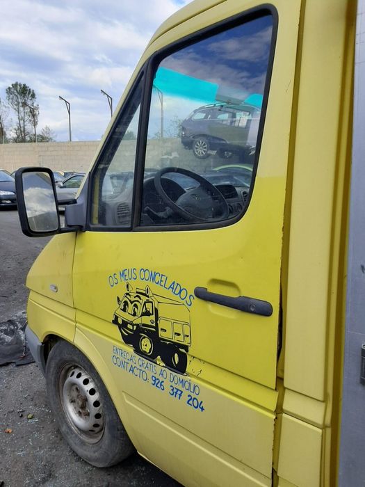 Mercedes Sprinter 308 Cdi Com Caixa De Frio De 2006 Disponível Para