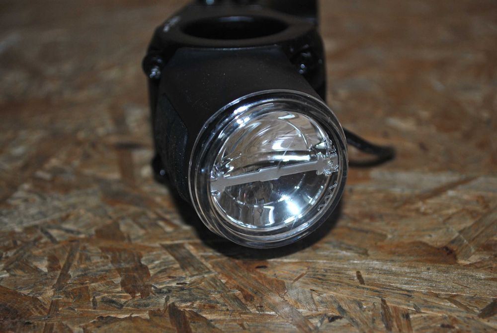 Mostek Syncros lampa przednia Scott E bike rower elektryczny