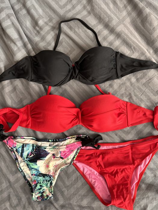 Купальник червоний чорний