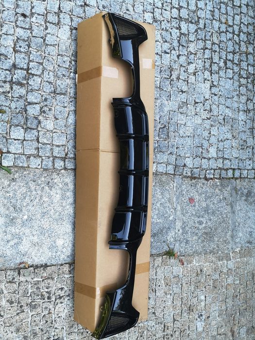 SPOILER DIFUSOR DE ESCAPE BMW SÉRIE 4 F32 F33 F36 M PERFORMANCE PRETO