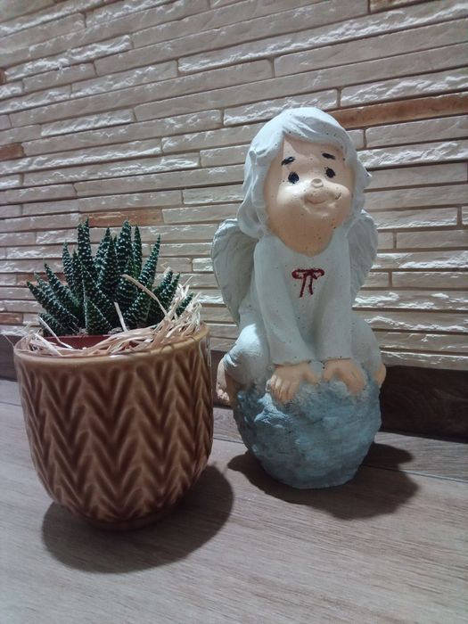 Gipsowy anioł , gipsowe figurki, aniołek , prezent, upominek. Podzięko