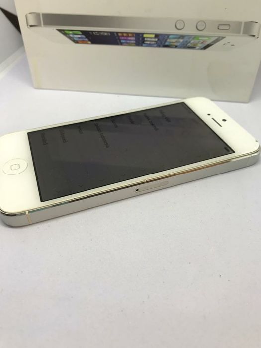 Vendo iphone 5 completo com caixa