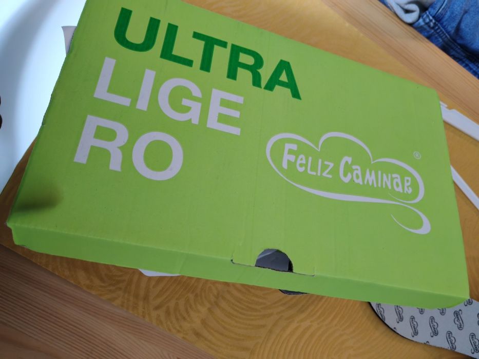 Crocs nova e com fatura