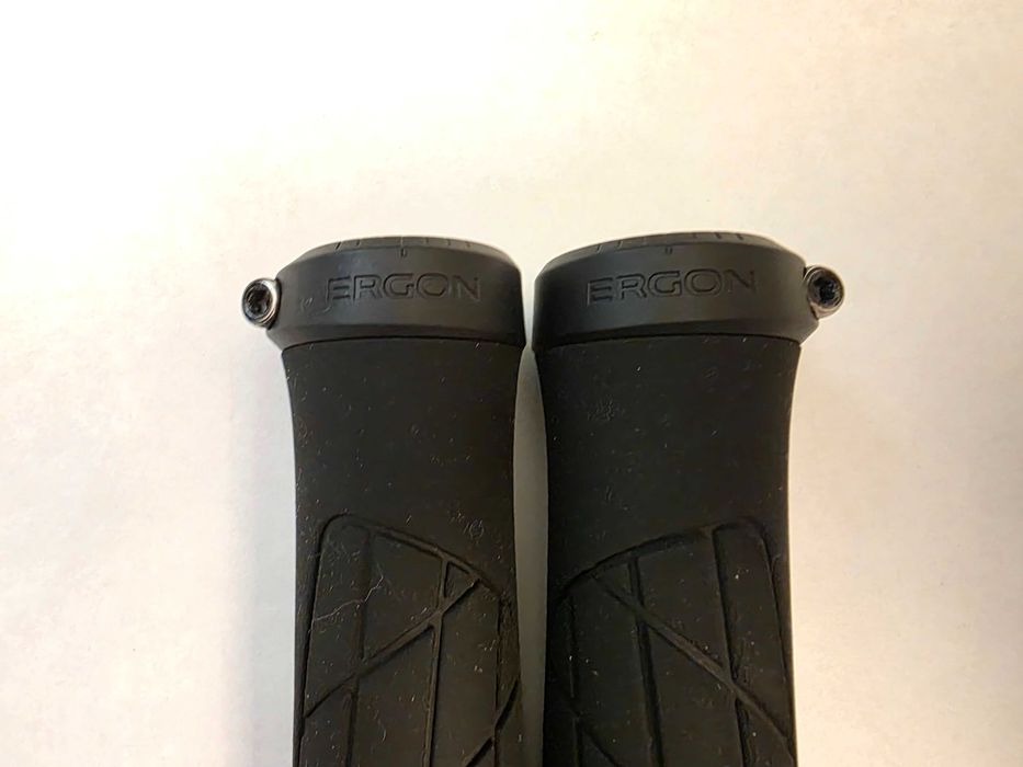 Punhos Ergon GA20 Bicicleta Grips BTT MTB Conforto