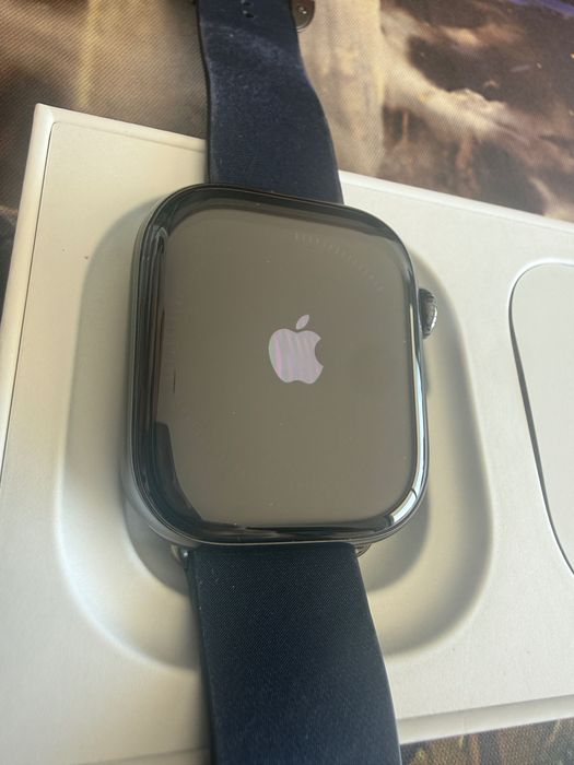 Apple Watch Series 11 - 42mm Titanium - black - GPS+Cellular