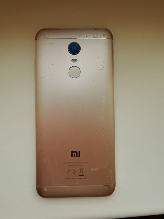 Працюючий телефон Xiaomi Redmi 5 Plus