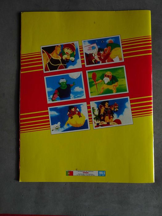 Caderneta de cromos Dragon Ball Z Panini (tem 10 cromos)