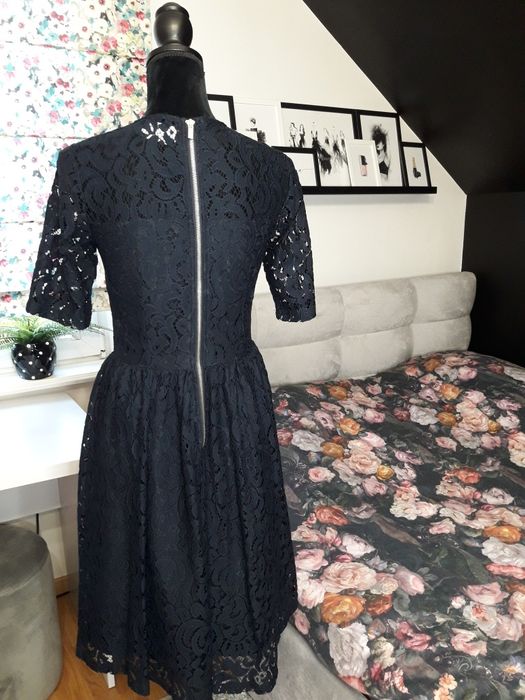 Sukienka wieczorowa elegancka koronkowa