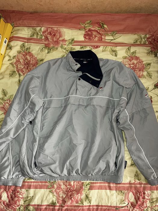 Вітрова куртка від FILA