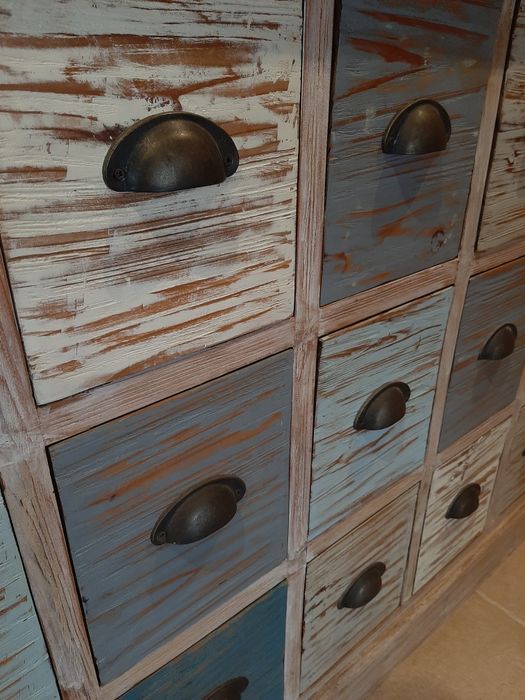 Móvel muito original como novo