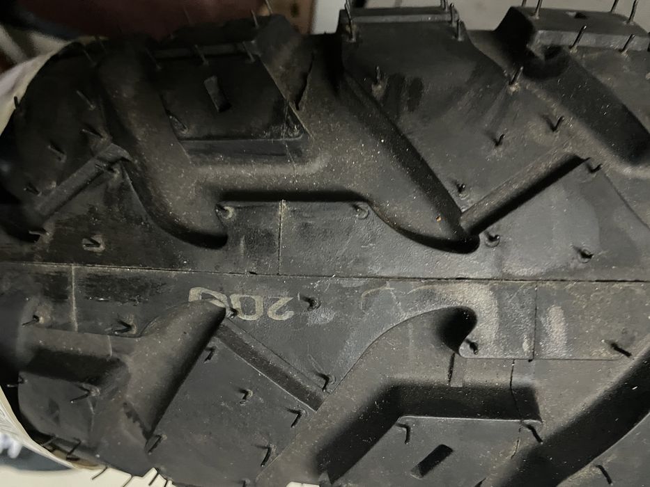Pneu 150/70-17 novo