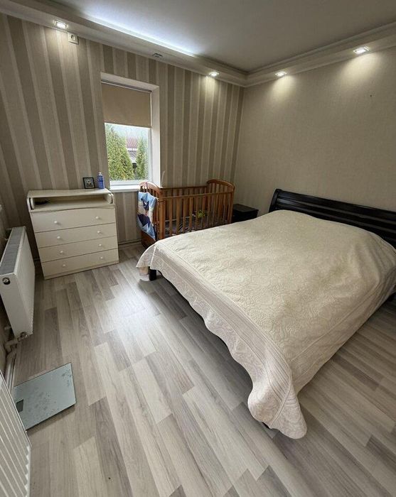 Продається будинок з ремонтом на Баварії, 8 соток