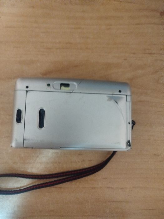 Продам фотоаппарат полностью рабочий