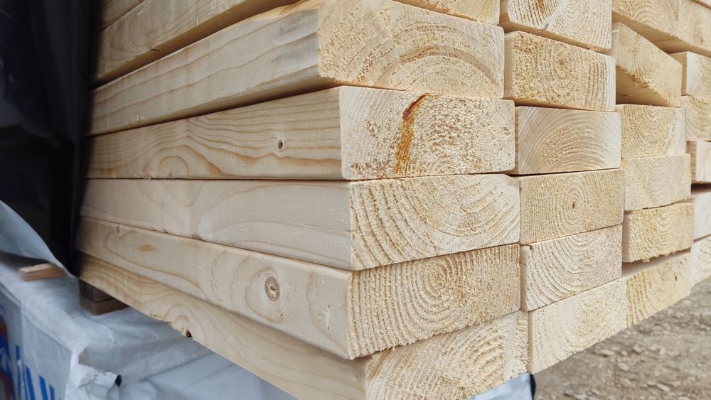 Tarcica sosna świerk kantówka strugana słupki C14 C24 konstrukcyjn