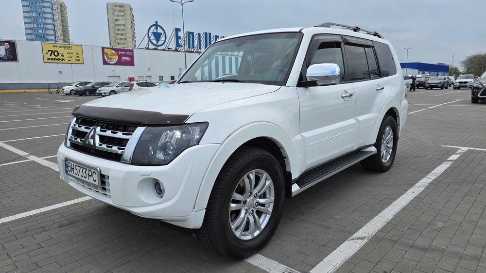 Продам Mitsubishi Pajero Wagon 2013