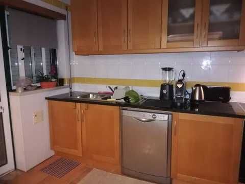 Quarto para Arrendamento Mensal