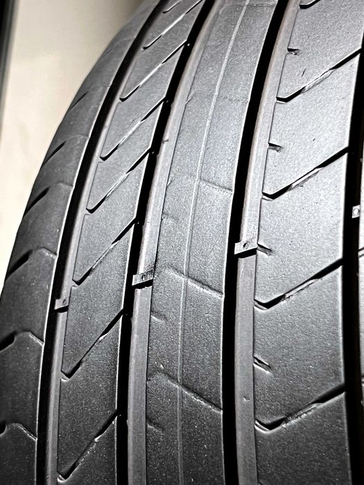 Pneus Pirelli Pzero PZ4 - 275/35/20 - Excelentes